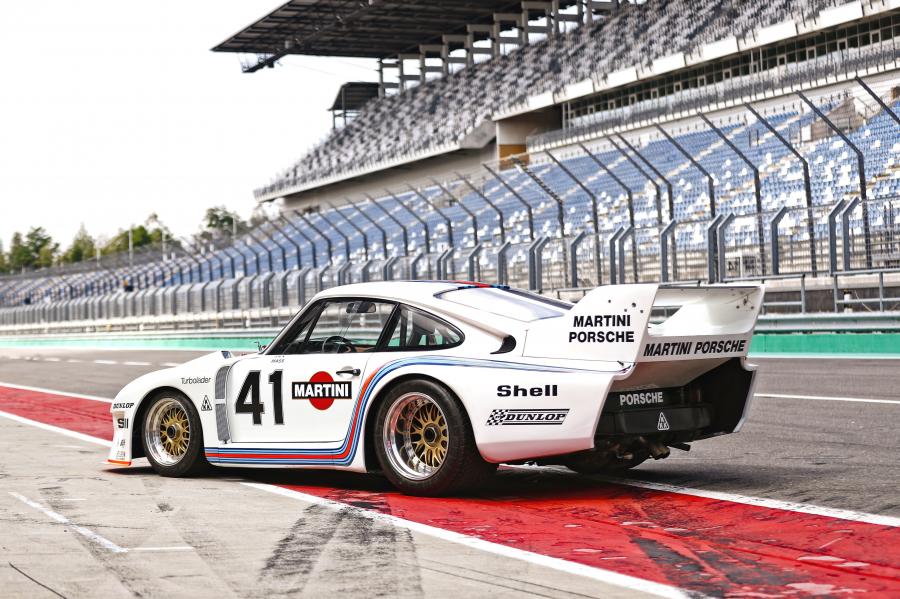  Porsche 935/77 Works 1977 года  (фото 15 из 26)
